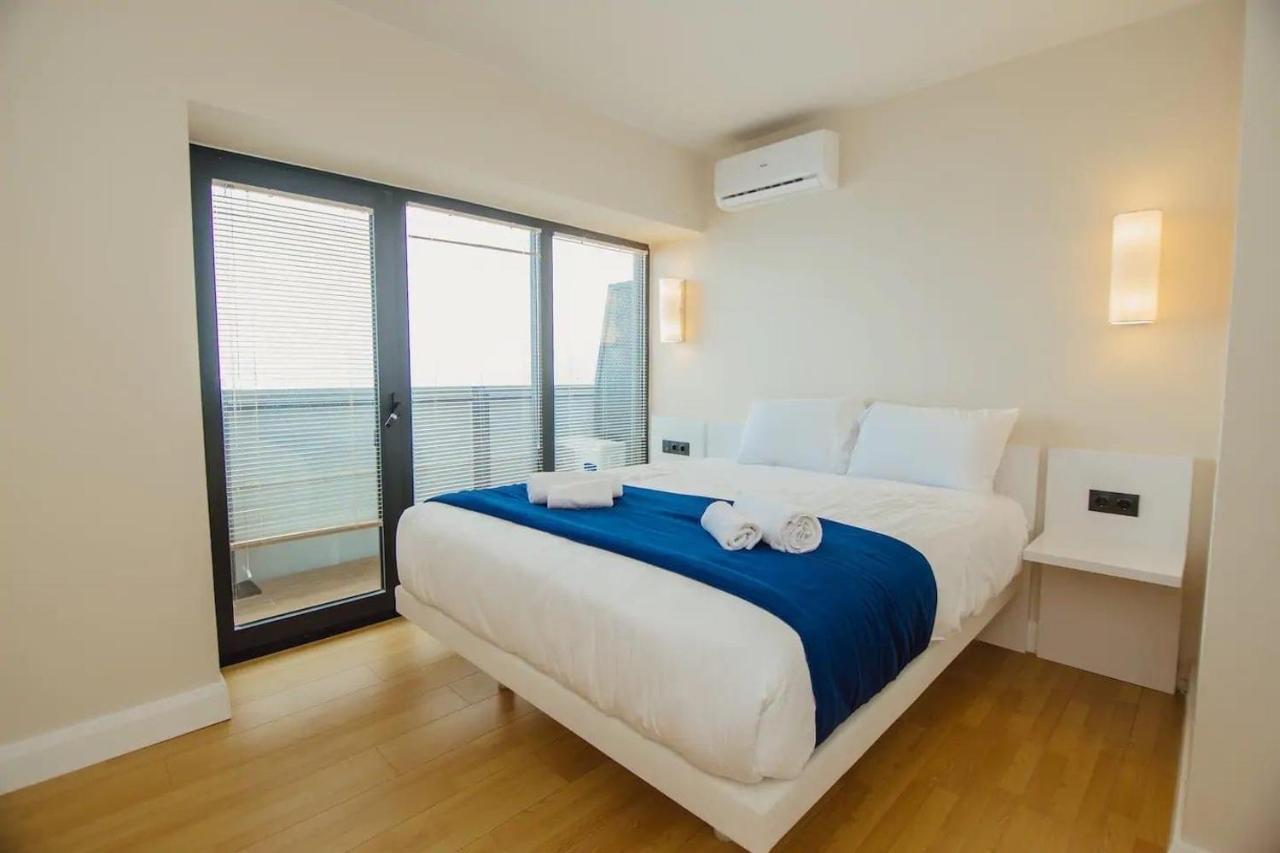 Orbi City Center Suite Batumi Bagian luar foto